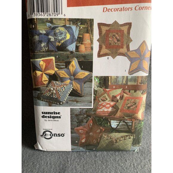 Simplicity Decorative Pillows Sewing Pattern 5538 - uncut - Picture 2 of 5